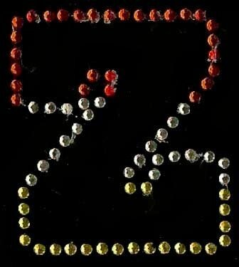 Oeteldonk strass applicatie alfabet rood, wit, geel 4cm hoog open letter Z