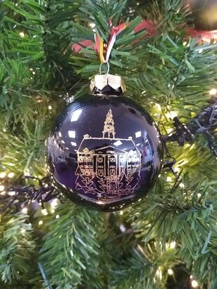 Kerstbal 's-Hertogenbosch Stadhuis zwart glans